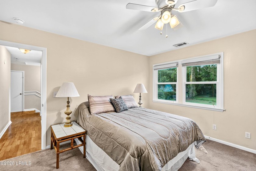 A perfect blend of waterfront serenity and everyday comfort - photo 46