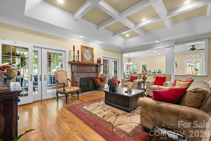 Welcome to 3740 Pinecrest Drive NE, where timeless elegance - photo 11