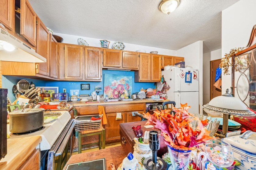 Welcome to maintenance-free living at its finest! Nestled in the - photo 14