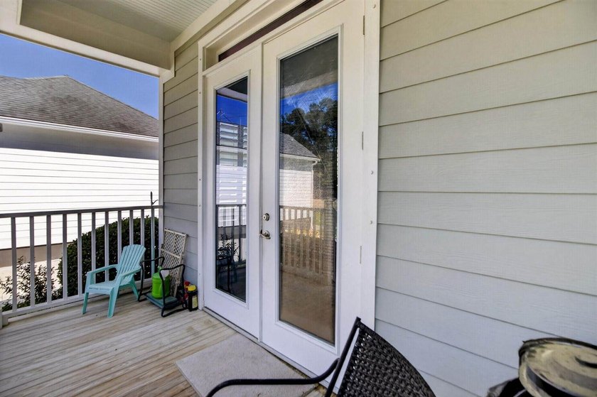 Welcome to this beautifully maintained 4 bedroom, 3.5 bath home - photo 33