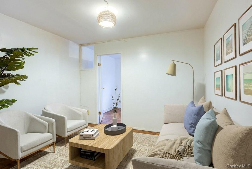 Welcome to River Gardens, Pet friendly building in the heart of - photo 9