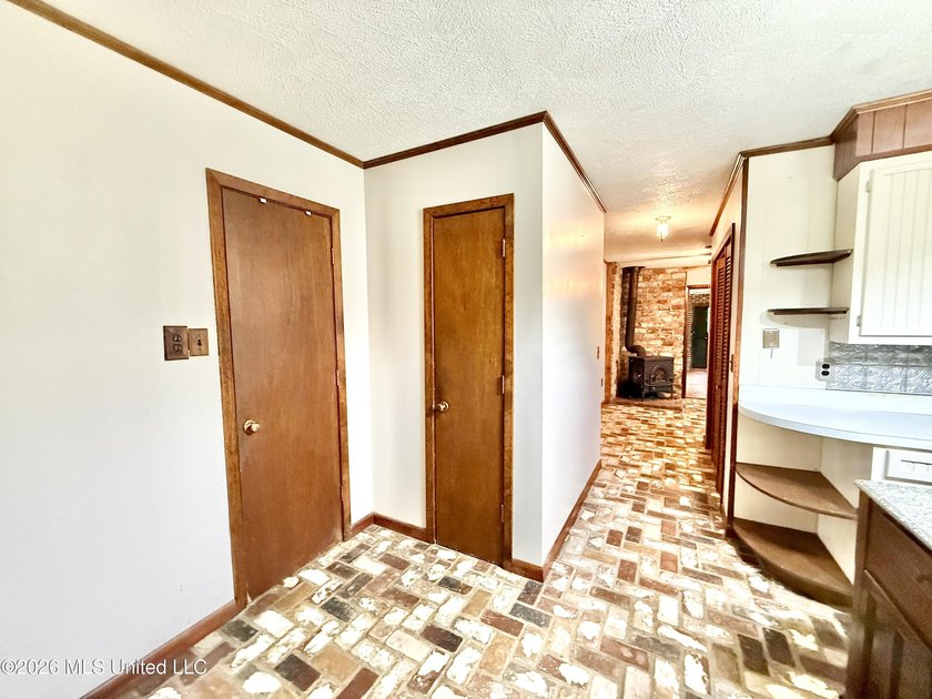 Enjoy peaceful country living on 5.4+/- acres with this spacious - photo 26