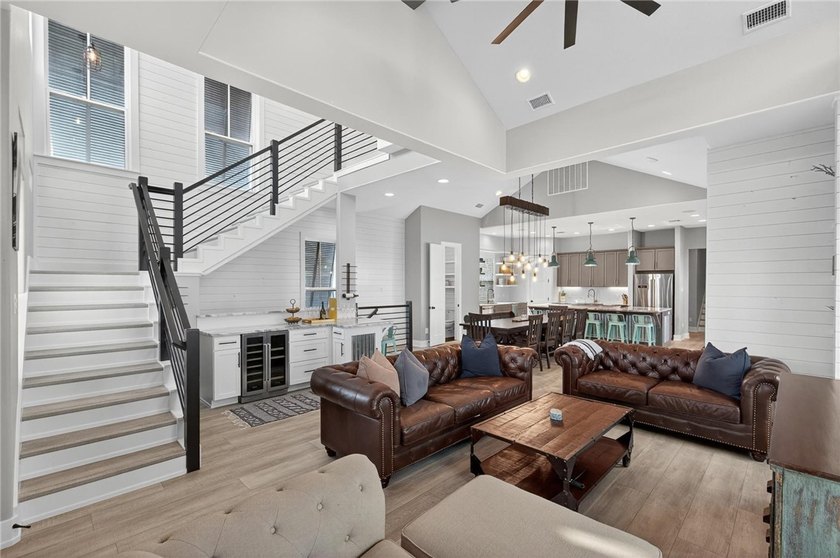 A DREAM *WORKHORSE* ASSET, 215 Laughter Lane is THE most - photo 18