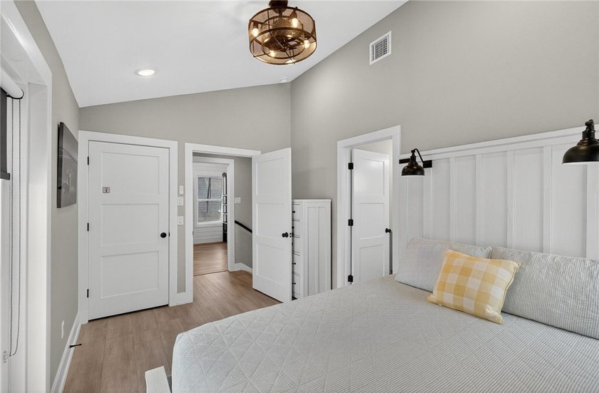 A DREAM *WORKHORSE* ASSET, 215 Laughter Lane is THE most - photo 35