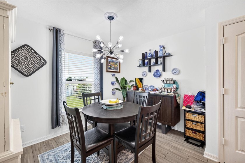 Welcome to comfort, style, and an energy efficient home! This - photo 14
