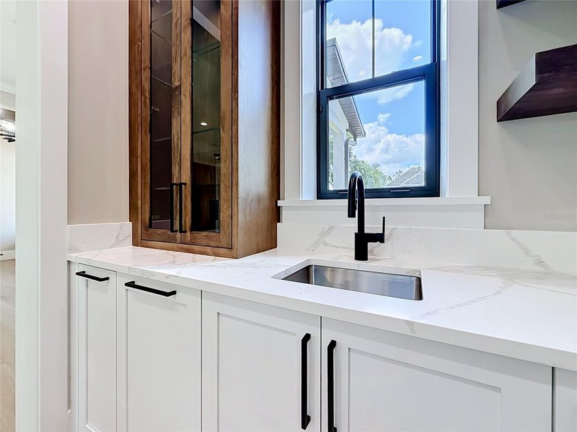 Virtually Staged. Luxury Custom Estate Home in Blue Spring - photo 31