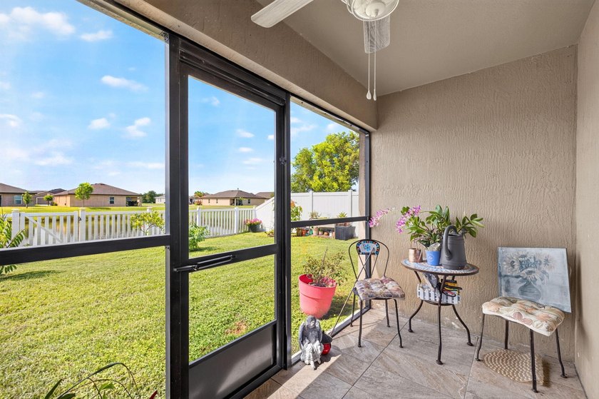 Welcome to comfort, style, and an energy efficient home! This - photo 31