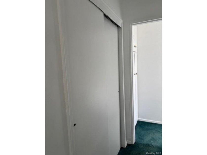 A Rare Find!! Spacious studio residence located in the - photo 6