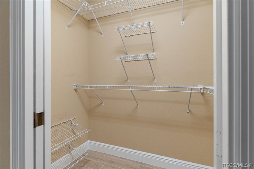 Welcome home to this beautifully maintained 2,299 sq. ft - photo 27