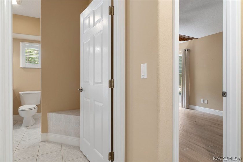Welcome home to this beautifully maintained 2,299 sq. ft - photo 29
