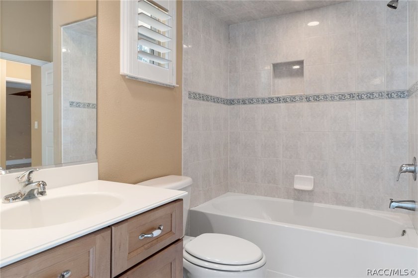 Welcome home to this beautifully maintained 2,299 sq. ft - photo 31