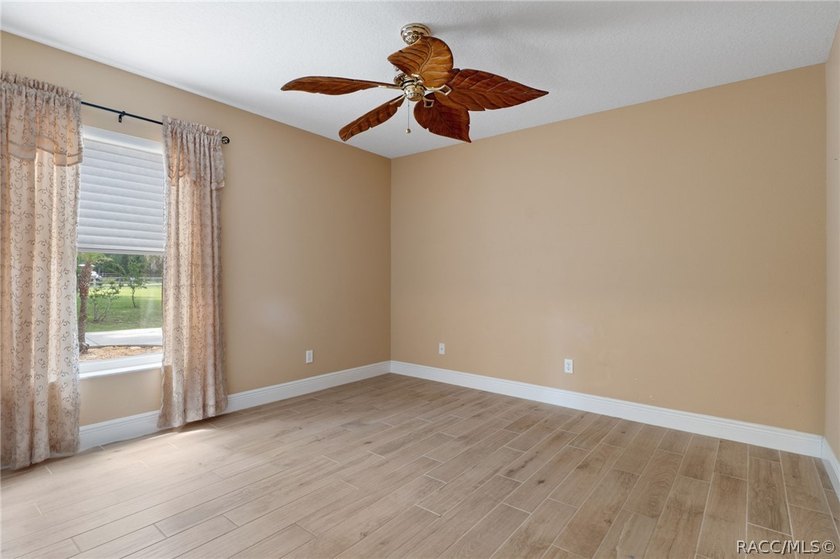 Welcome home to this beautifully maintained 2,299 sq. ft - photo 35