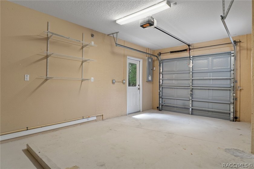 Welcome home to this beautifully maintained 2,299 sq. ft - photo 40