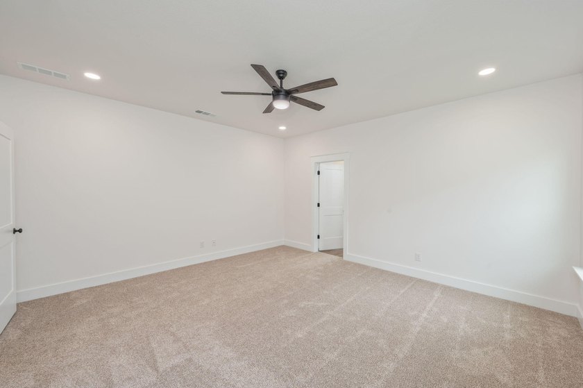 Welcome home to this beautiful new construction 4-bedroom - photo 22