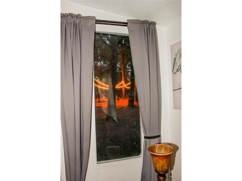 Welcome to Enchanted Oaks, this is truly an enchanted retreat on - photo 33