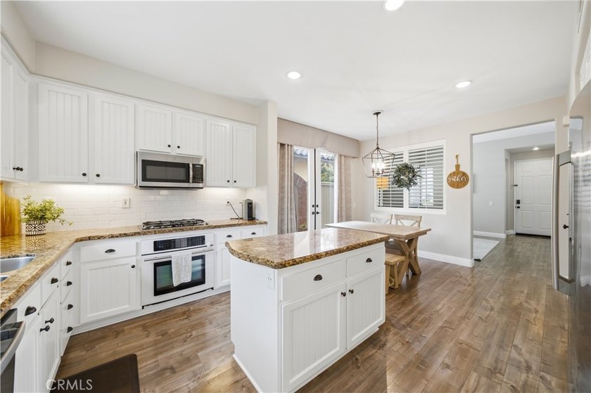 This beautiful former model home is located in the desirable - photo 3
