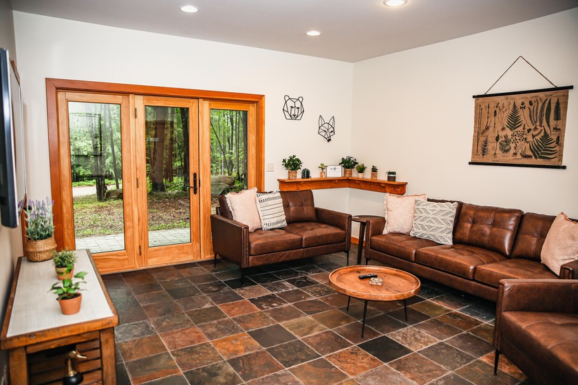 Escape into relaxation &amp; serenity at 32 Seneca Trail, which - photo 15
