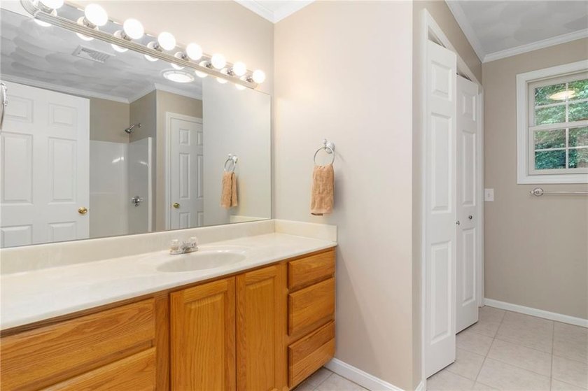 ***OPEN HOUSE CANCELLED*** OFFER ACCEPTED*** Nestled on a quiet - photo 17