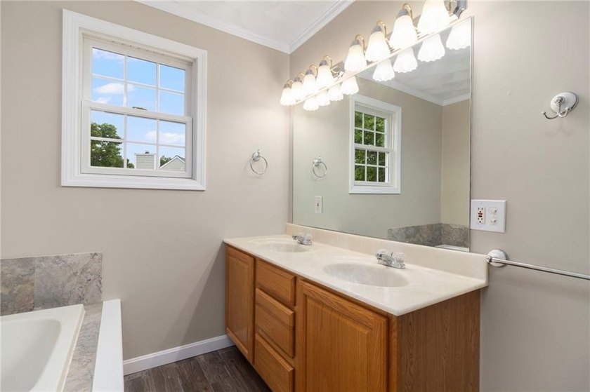 ***OPEN HOUSE CANCELLED*** OFFER ACCEPTED*** Nestled on a quiet - photo 26