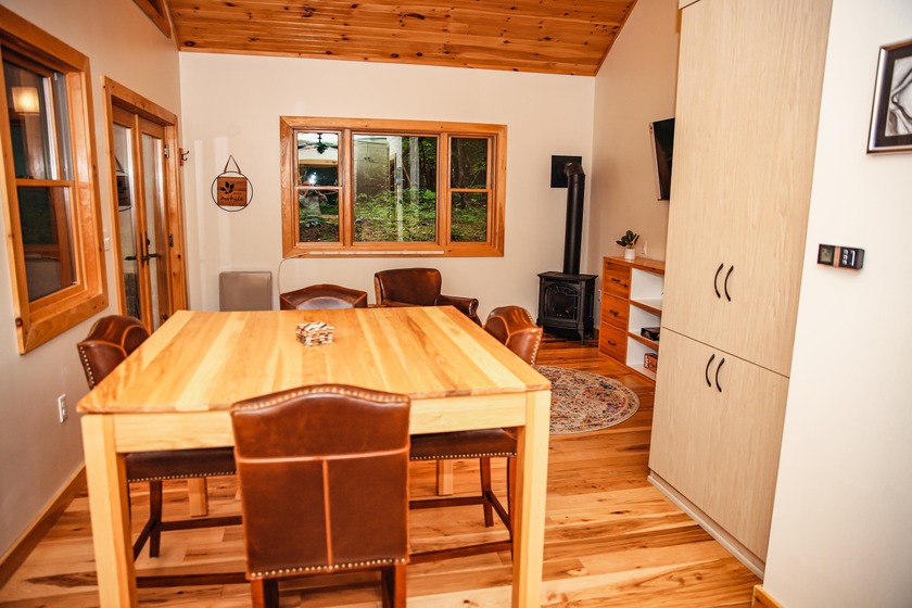 Escape into relaxation &amp; serenity at 32 Seneca Trail, which - photo 27