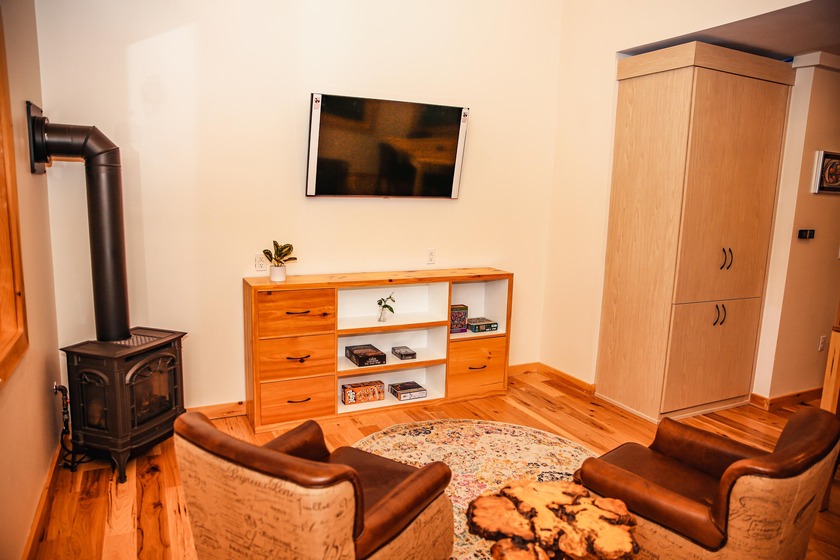 Escape into relaxation &amp; serenity at 32 Seneca Trail, which - photo 28