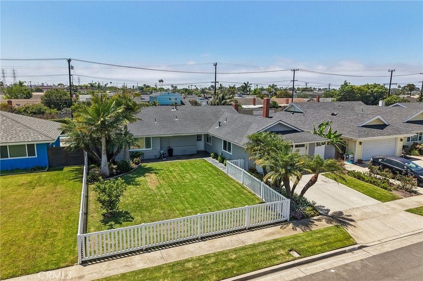 Beautiful one level home with large lot with great curb appeal! - photo 29