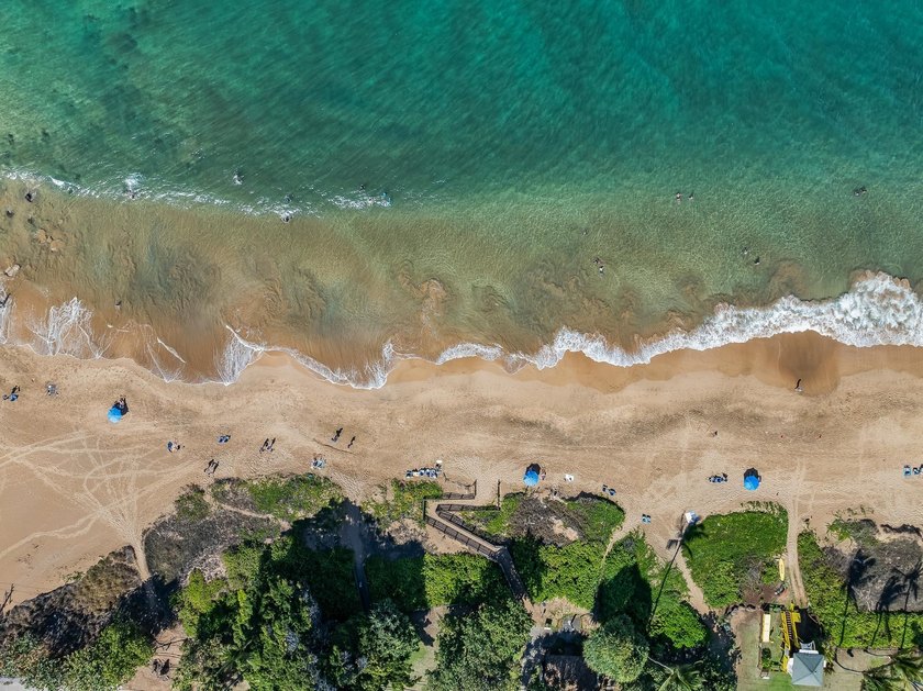 Welcome to Maui Banyan H-210, a beautifully maintained 1-bedroom - photo 30