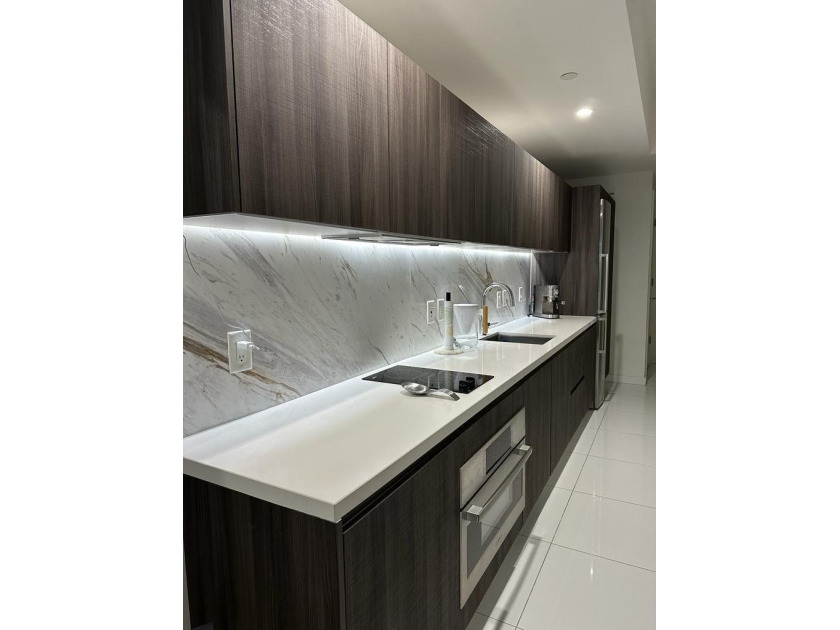 Perfect Condo - Studio for sale, located in the heart of - photo 3