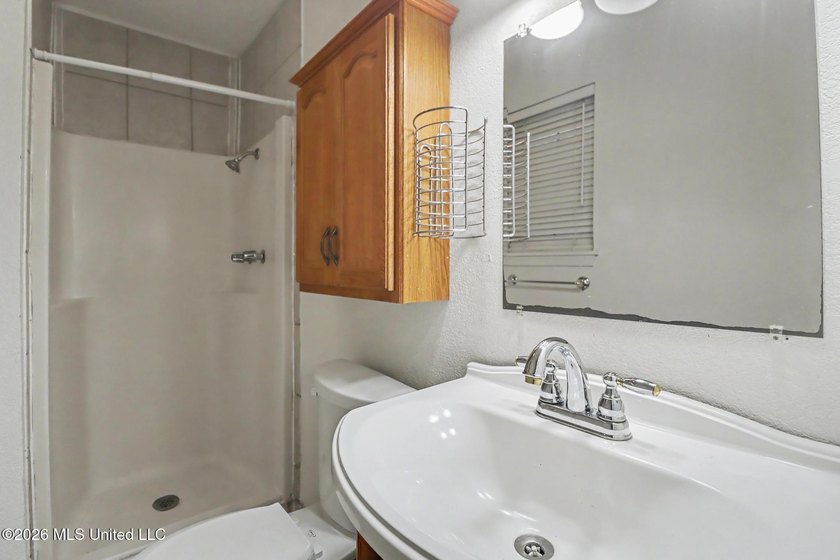 Welcome to this charming 3-bedroom, 2-bath brick home located in - photo 19