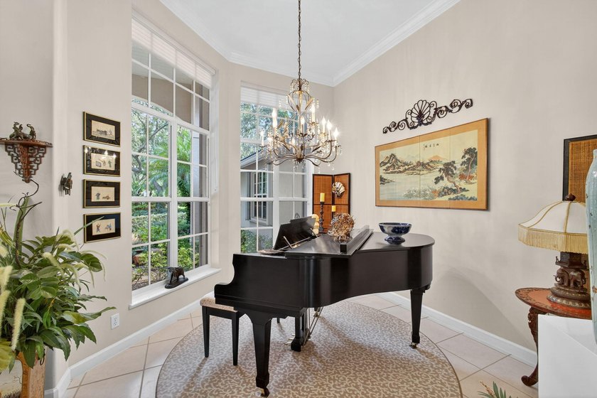 Located on a cul-de-sac lot in Heritage Oaks. This single story - photo 21