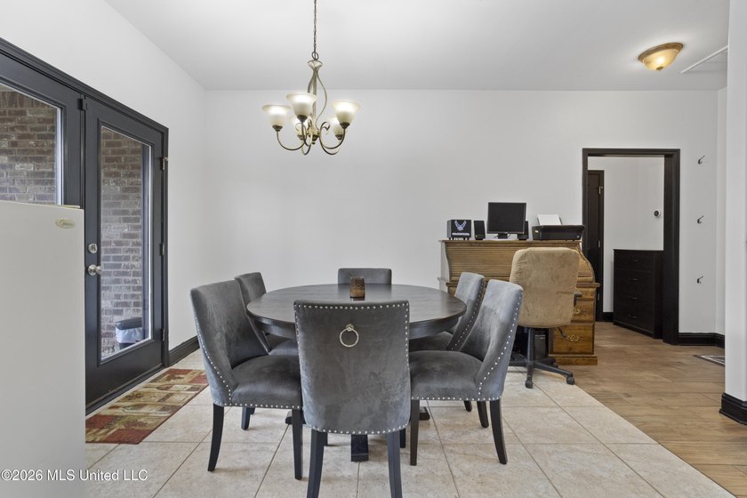 Don't miss this great Home Near the Beach! This refreshed - photo 14