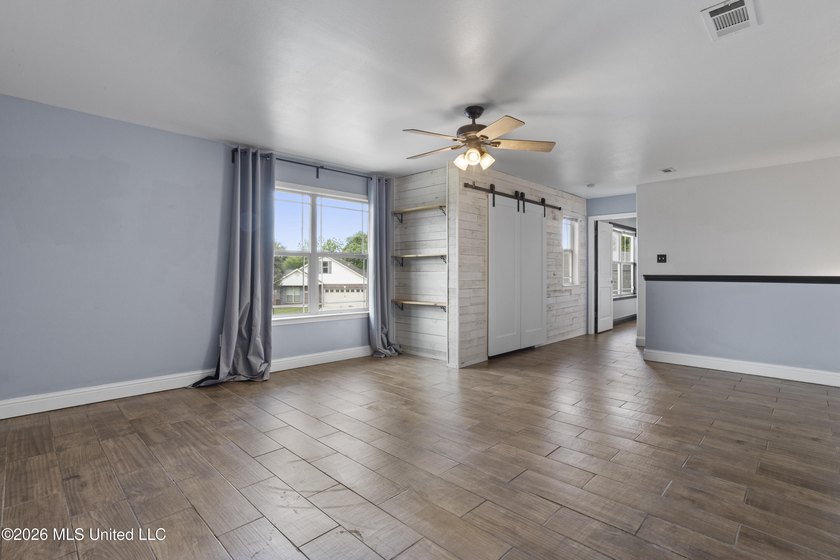 Don't miss this great Home Near the Beach! This refreshed - photo 27