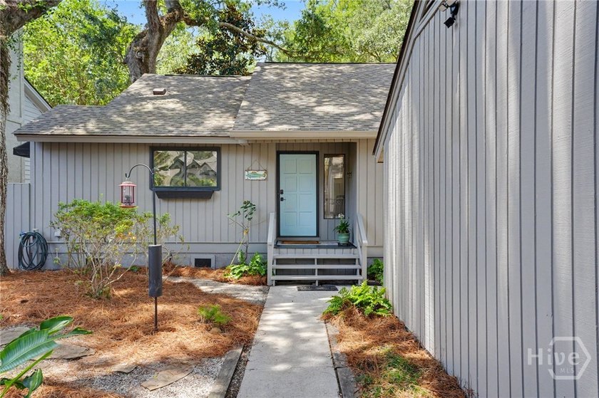 Completely renovated from top to bottom, this exceptional - photo 3