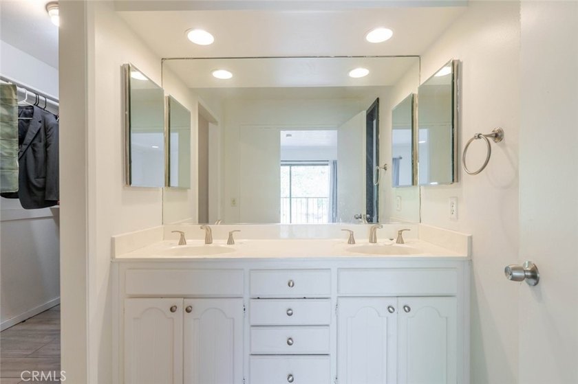 310 Susan Ct - photo 20
