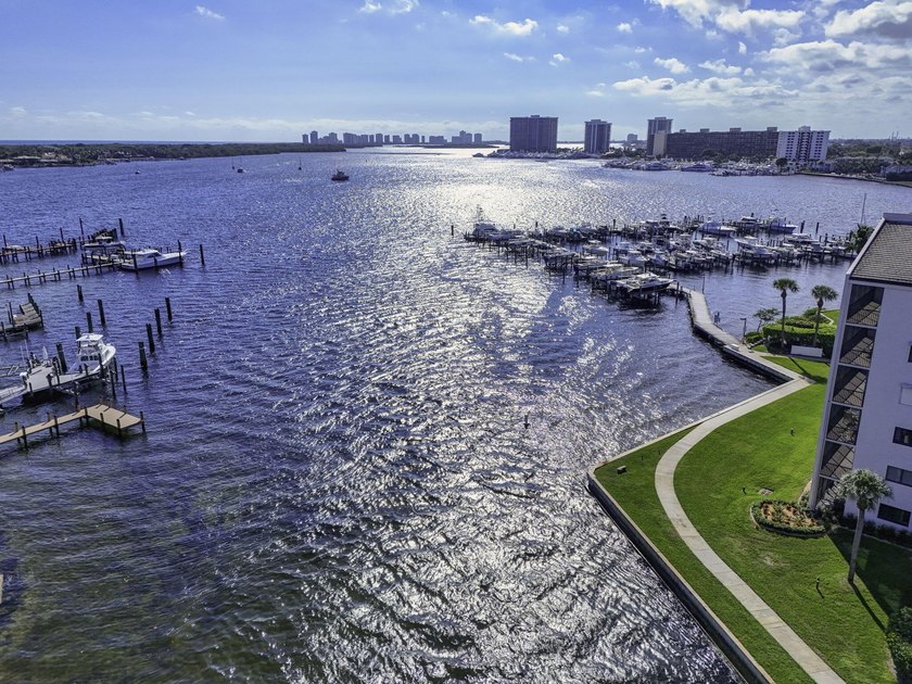 Wake up to breathtaking sunrise views over the ICW - Lake Worth - photo 30