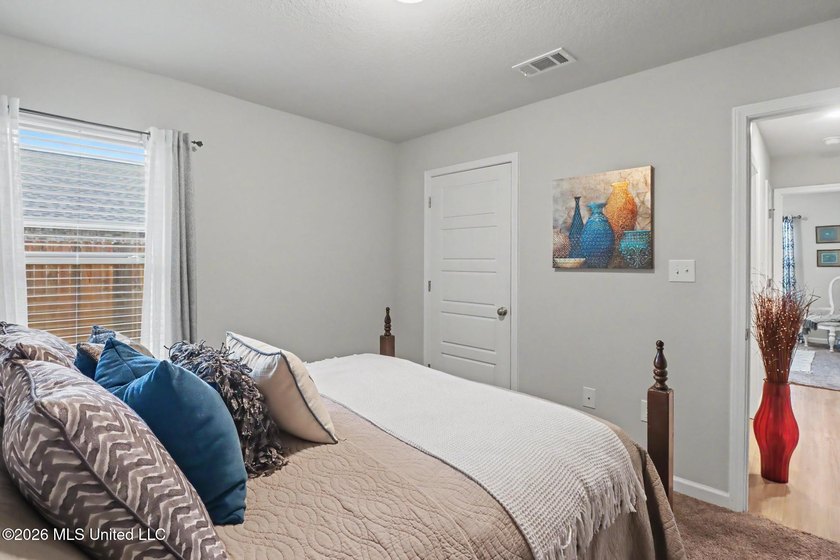 Welcome to 109 Rosie Drive in Long Beach, where modern - photo 20