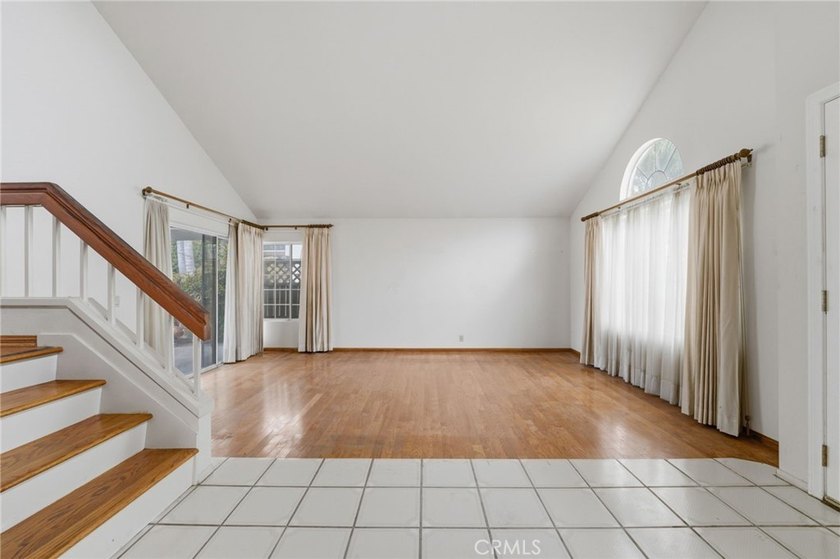 Welcome to this beautiful four-bedroom, three-bathroom home with - photo 5