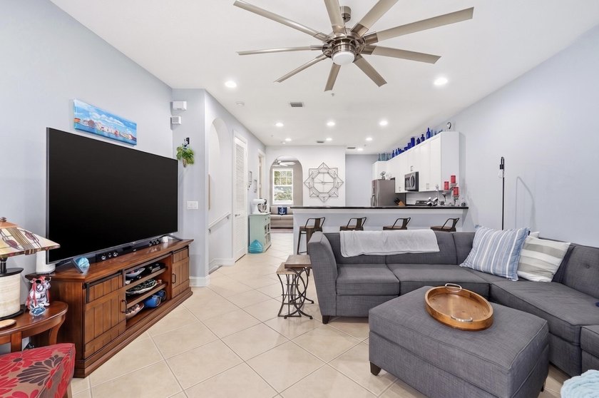 Rare 4-bedroom, 4-bath tri-level townhome in Belle Isle, one of - photo 21