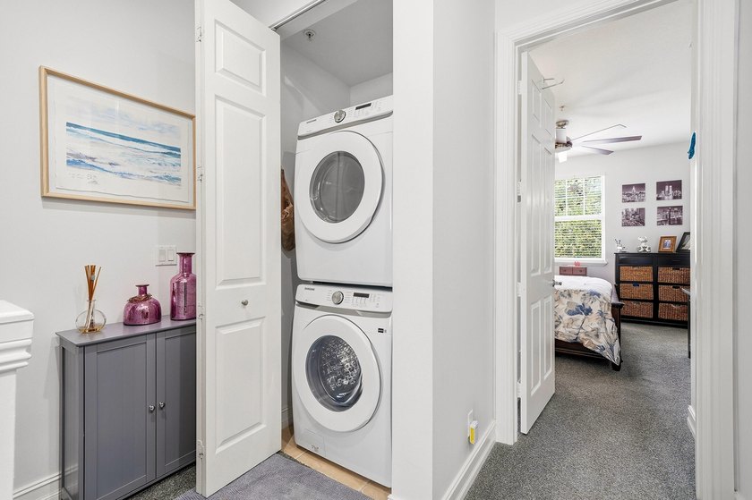 Rare 4-bedroom, 4-bath tri-level townhome in Belle Isle, one of - photo 26