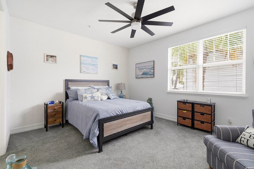 Rare 4-bedroom, 4-bath tri-level townhome in Belle Isle, one of - photo 32