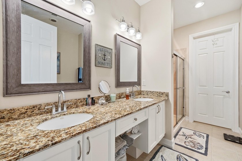 Rare 4-bedroom, 4-bath tri-level townhome in Belle Isle, one of - photo 35