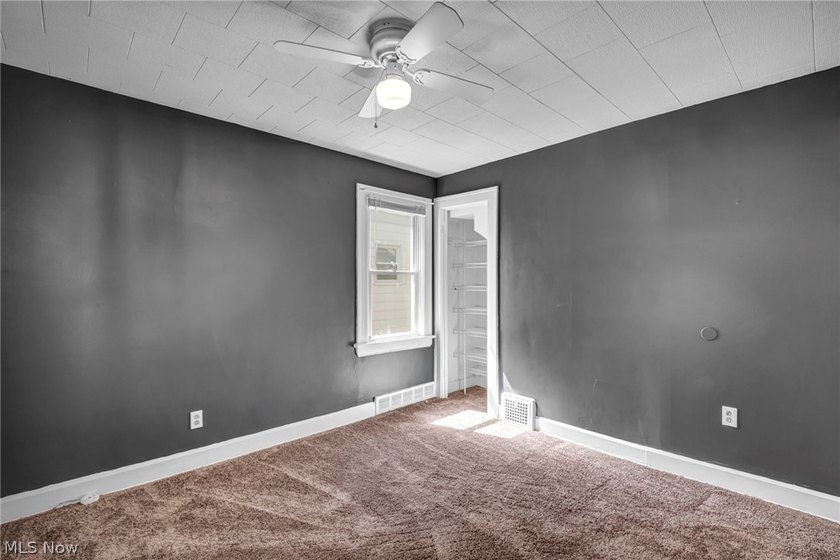 Welcome home to this charming and beautifully updated three - photo 23