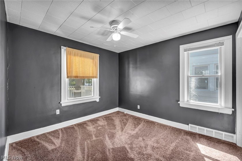 Welcome home to this charming and beautifully updated three - photo 25