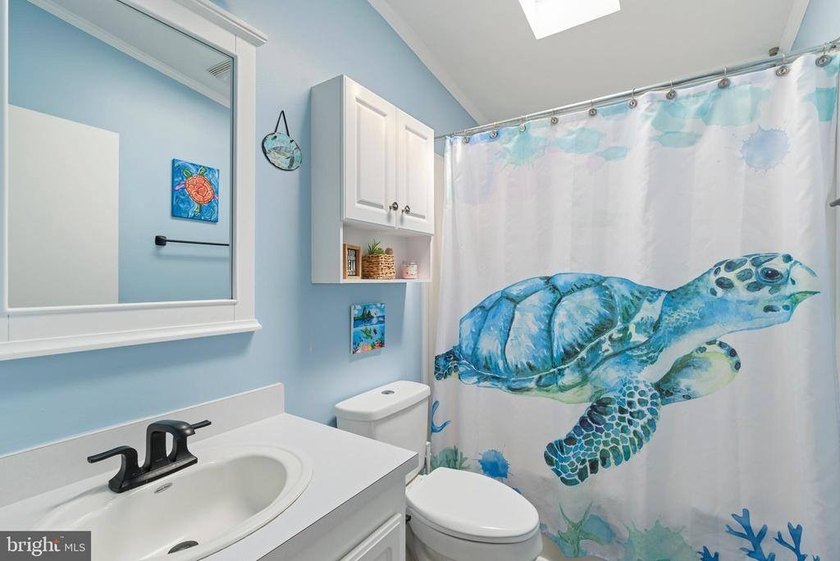 Coastal Living at Its Best! Enjoy life in a beautiful waterfront - photo 25