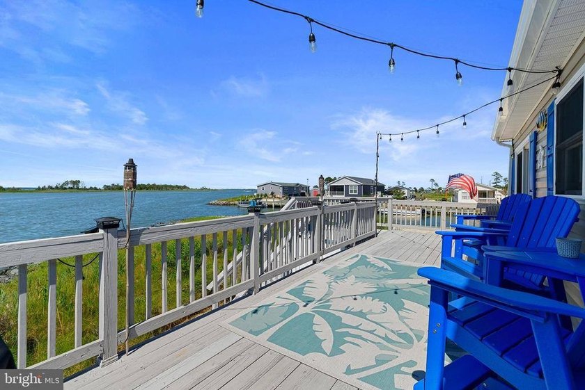 Coastal Living at Its Best! Enjoy life in a beautiful waterfront - photo 33