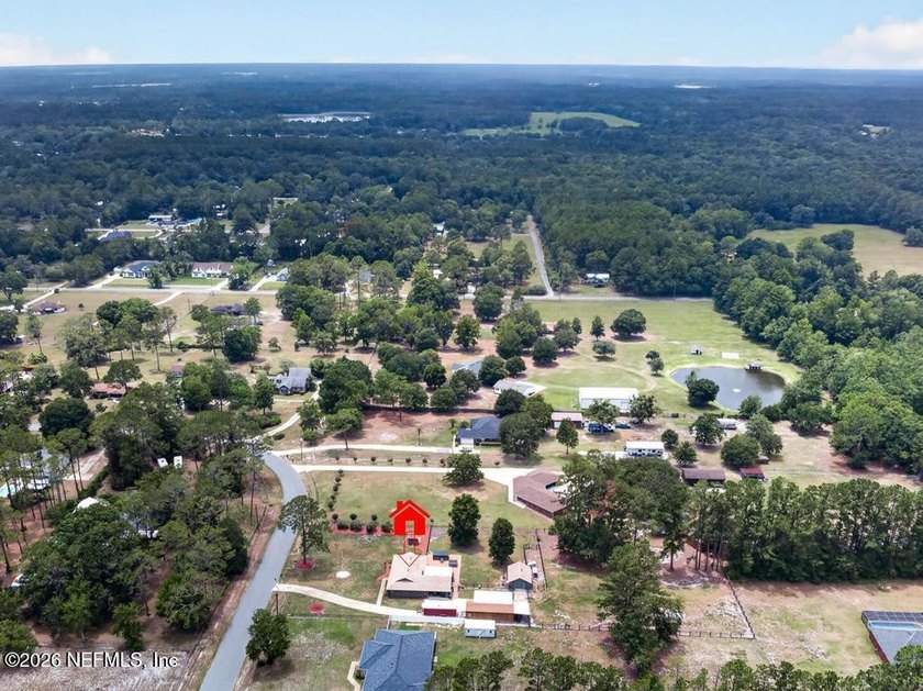 Welcome to your own private retreat! Set on a spacious 1.33-acre - photo 45