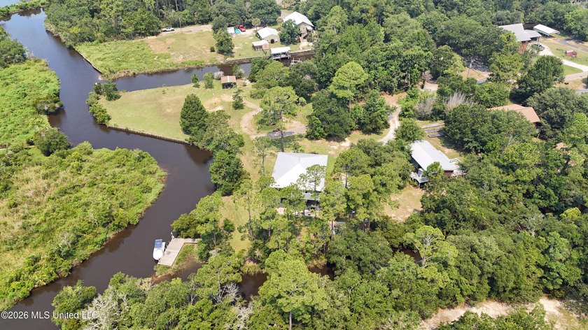 Welcome to this one-of-a-kind waterfront retreat where custom - photo 50