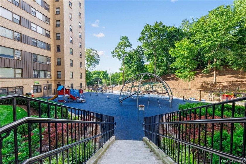 Welcome to 6 Fordham Hill Oval, Unit 12H, a move-in ready - photo 17