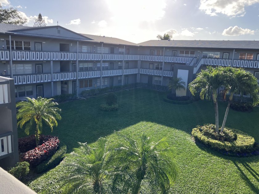 BOCA RATON: RESORT- STYLE CONDO IN A 55+ FOR SALE! 1 Bedroom/1.5 - photo 25