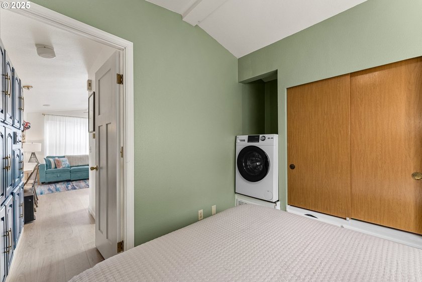 Income Producing Vacation Rental, REMODELED with Class and Style - photo 21